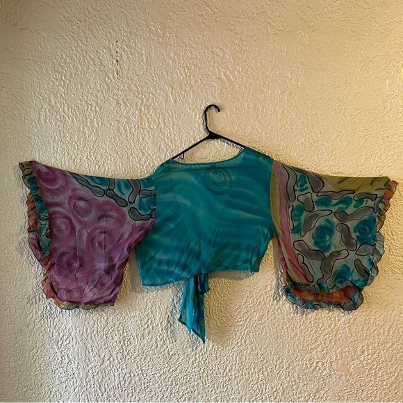 SILK Stevie Nicks Style Bell Sleeve Top - Picture 4 of 8